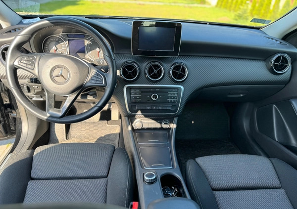 Mercedes-Benz GLA cena 105000 przebieg: 47000, rok produkcji 2019 z Szydłowiec małe 92